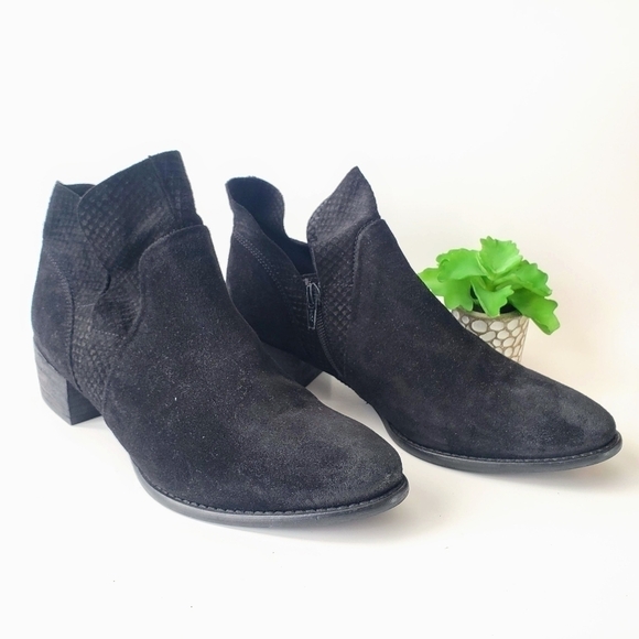 Seychelles Score Black Suede Block Heel Ankle Boots Bootie Size 8.5 - Picture 4 of 8